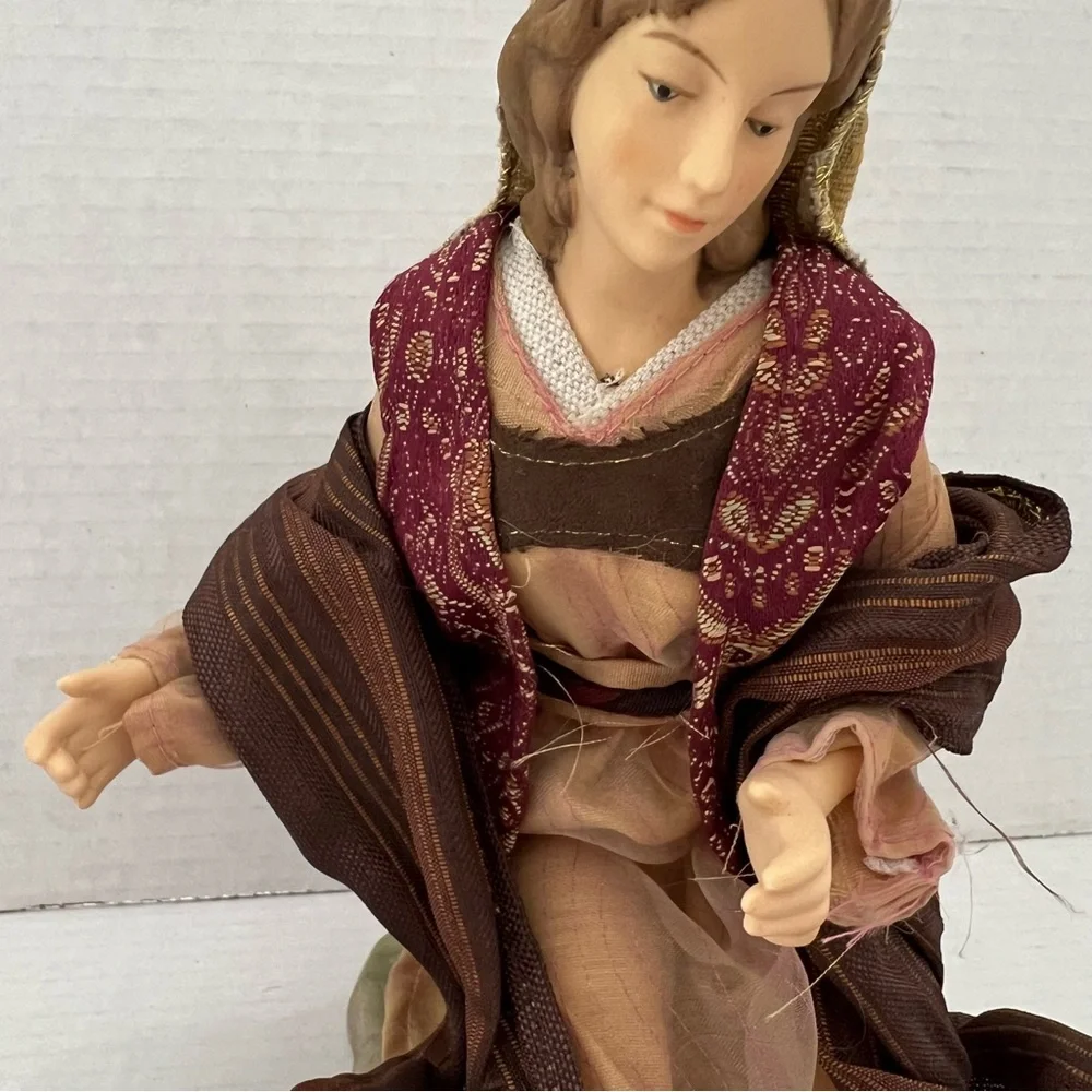 Members Mark Nativity Replacement Mary - Picture 3 of 15